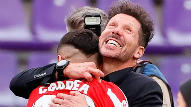 Simeone mira al cielo tras victoria