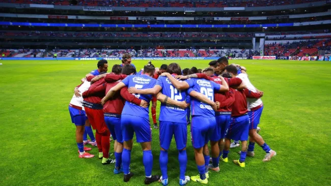 Jugadores del Cruz Azul previo a Semifinal de Vuelta