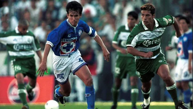 Juan Reynoso en su etapa como jugador 