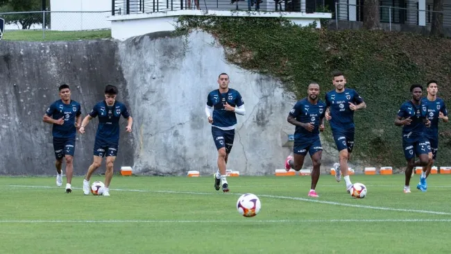 Rayados en entrenamiento previo a los Cuartos de Final del Clausura 2021