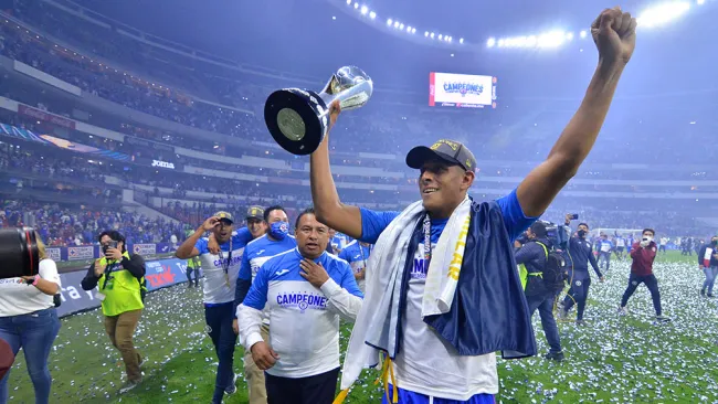 Luis Romo tras título de Cruz Azul: 'Sanamos heridas e hicimos historia'
