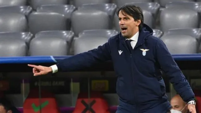 Simone Inzaghi durante su paso como DT de la Lazio 
