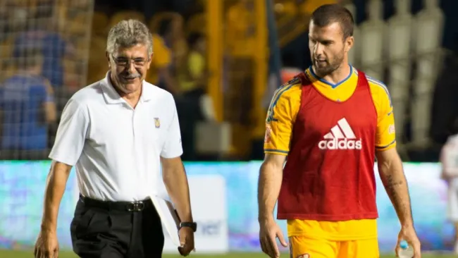 Emanuel Villa y Ricardo Ferretti como miembros de Tigres