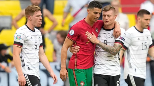 Cristiano Ronaldo y Toni Kroos en la Eurocopa