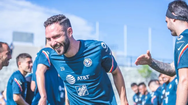 Miguel Layún: Exequipos felicitaron al jugador del América en su cumpleaños