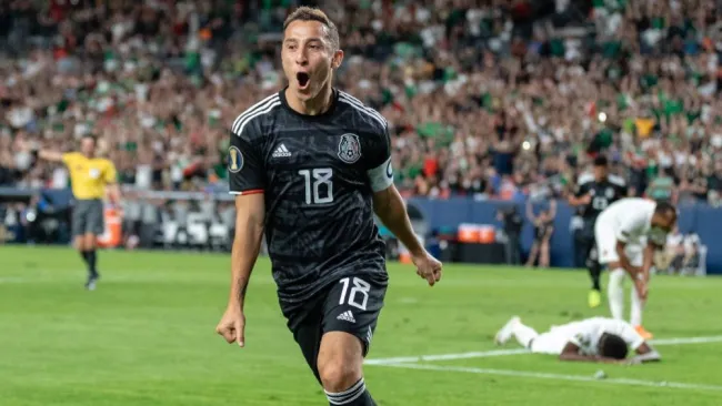 Andrés Guardado en un partido con Selección Mexicana 