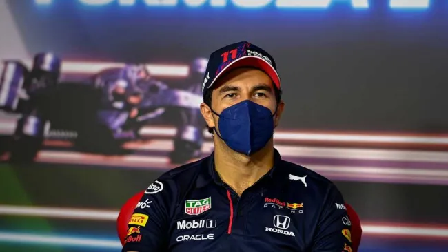 Checo Pérez previo a una carrera de F1