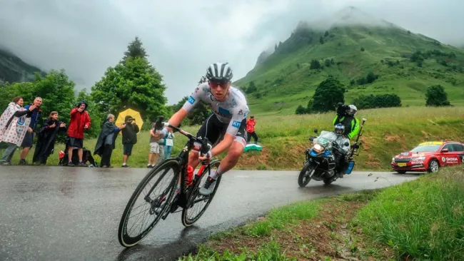 Tadej Pogacar en la octava etapa del Tour de Francia