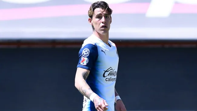 Chicote Calderón en un partido con las Chivas