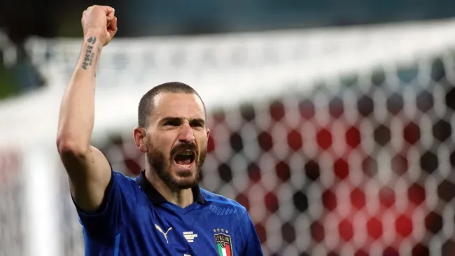 Video: Seguridad confundió a Leonardo Bonucci con aficionado tras triunfo sobre España