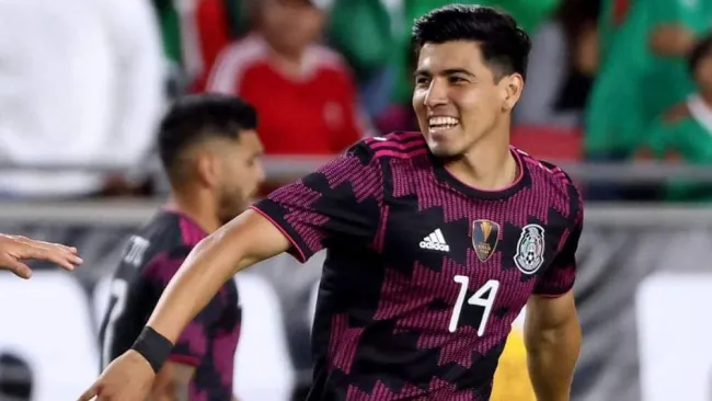 Erick Gutiérrez en juego con el Tri