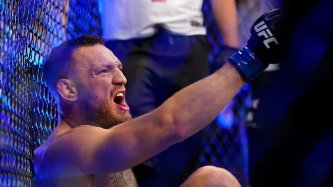 Conor McGregor en derrota ante Dustin Poirier