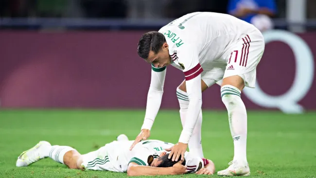 Chucky Lozano tras fuerte choque contra portero de TyT