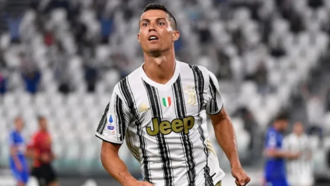 Cristiano Ronaldo: Rebajaría su sueldo para continuar en la Juventus