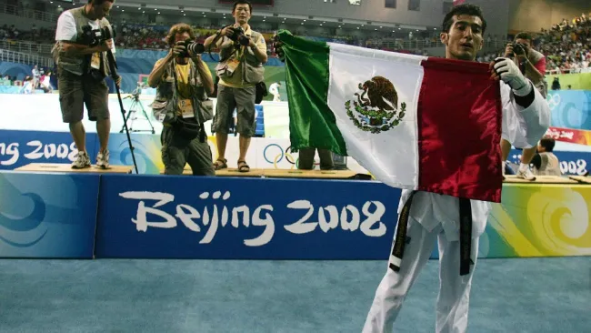 Juegos Olímpicos: El día que Toño Rosique lloró en vivo por la medalla de oro de Memo Pérez