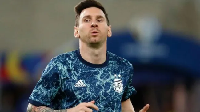 Lionel Messi en un partido con su selección