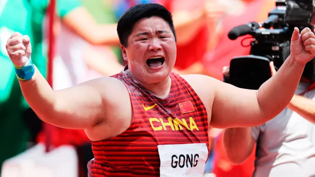 Lijiao Gong celebra su triunfo en Tokio 2020