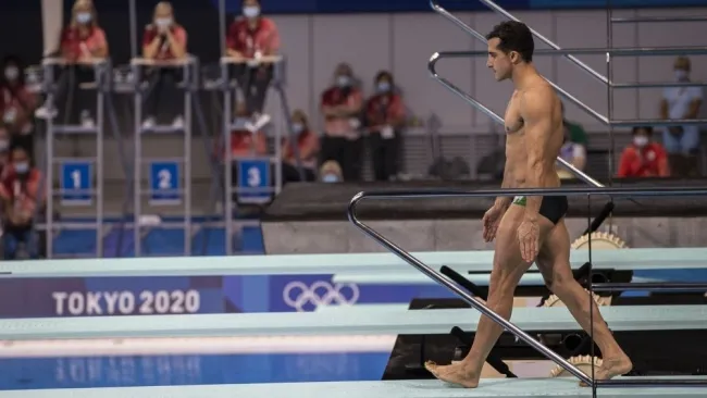 Rommel Pacheco en su salto