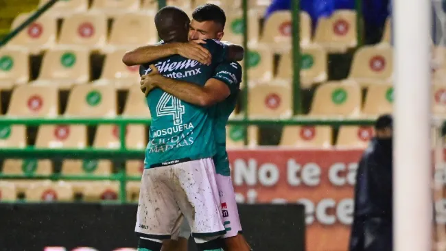 León: Ariel Holan reveló que el papá de Emmanuel Gigliotti se encuentra delicado de salud