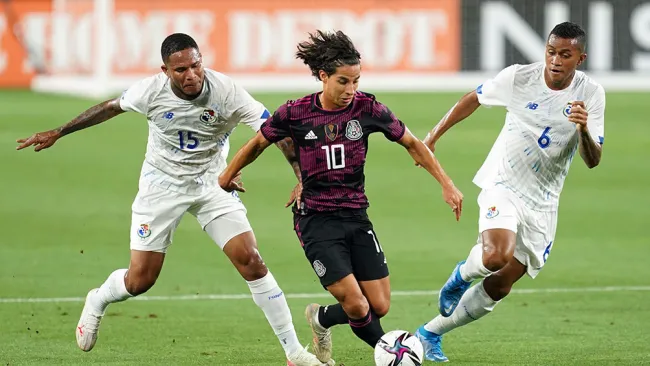 Diego Lainez en el más reciente amistoso ante Panamá