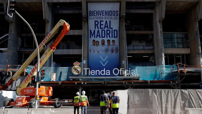 Tienda oficial del Real Madrid en el Santiago Bernabéu