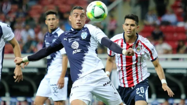 Funes Mori en acción ante Chivas