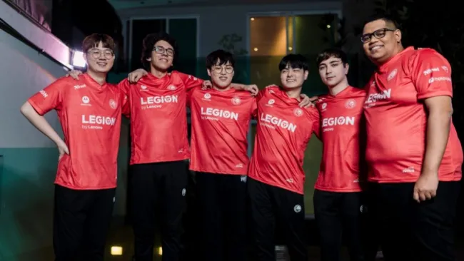 Jugadores de Furious Gaming