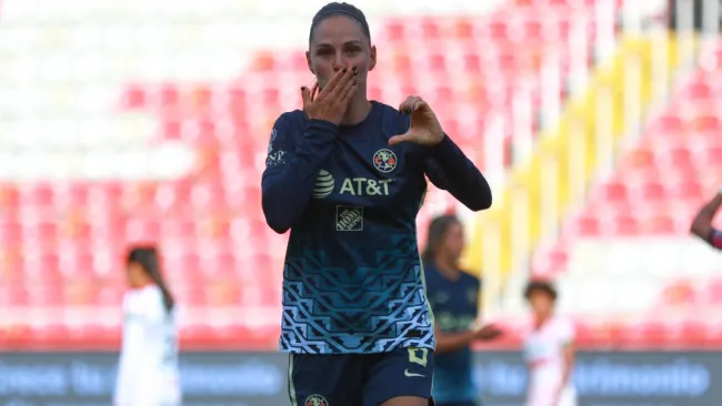 Janelly Farias en festejo con América