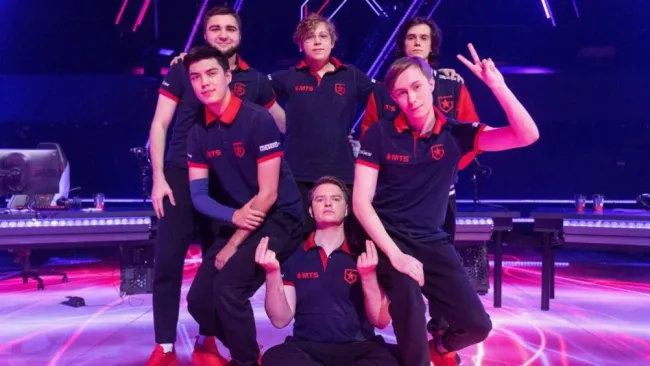 Jugadores de Gambit tras vencer a G2 Esports