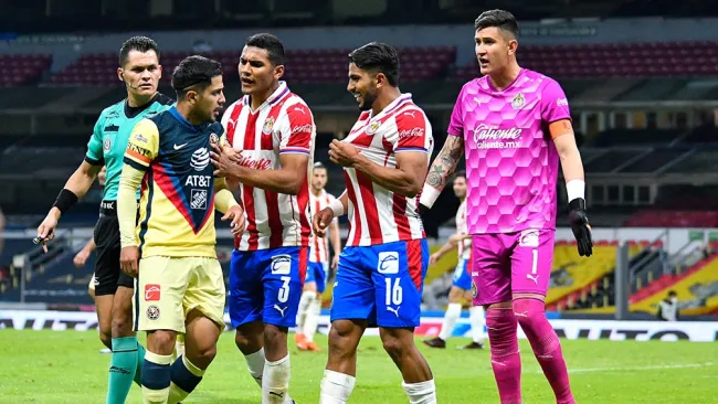 Díaz y Ponce tuvieron un altercado en el último Clásico de Liguilla