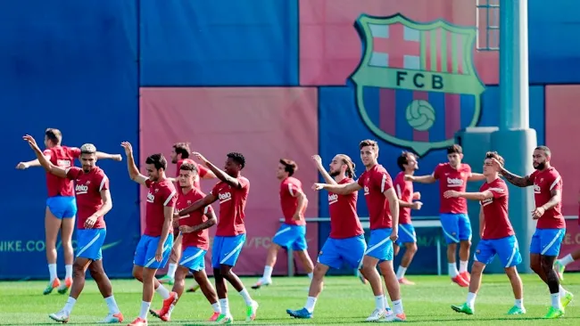 Jugadores del Barcelona durante un entrenamiento