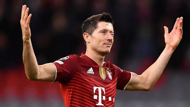 Robert  Lewandowski festeja uno de sus goles con Bayern Munich 