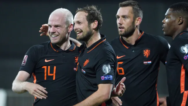 Davy Klaassen festeja su anotación ante Letonia 