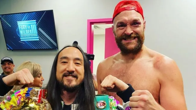 Tyson Fury y Steve Aoki
