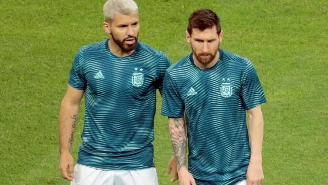 Kun Agüero sobre la diferencia entre Messi y Cristiano: 'CR7 es más delantero'