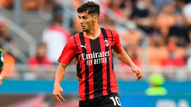 Milan: Brahim Díaz dio positivo por Covid-19