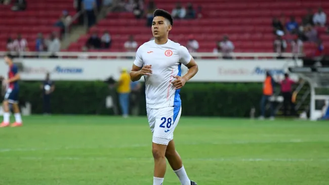 Pol Fernández previo a un partido de Cruz Azul