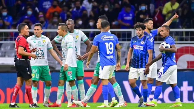 Partido detenido por grito homofóbico