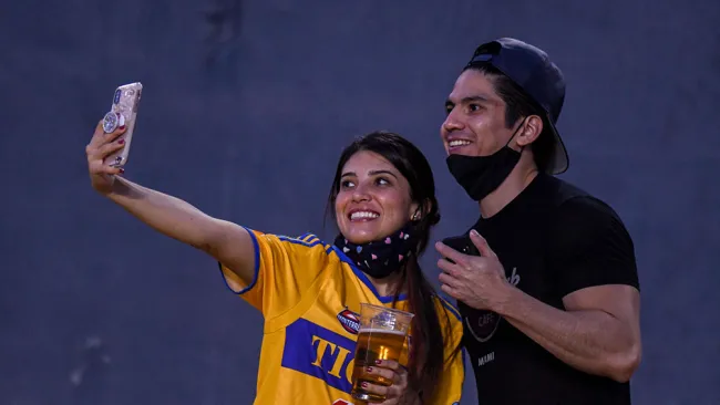 Fans de Tigres previo a un partido
