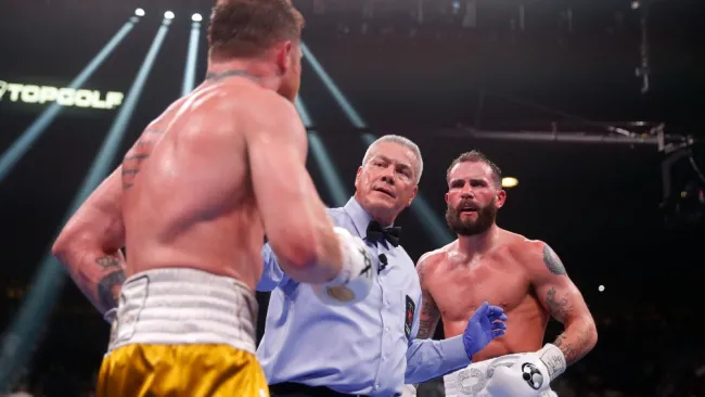 Canelo y Plant en acción