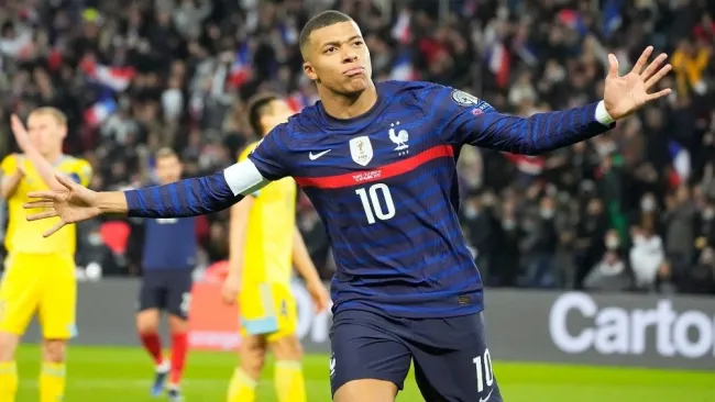 Mbappé fue protagonista con Francia 