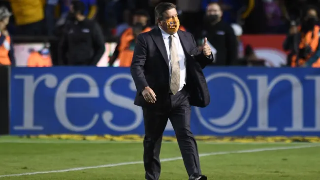 Tigres: Miguel Herrera y Carlos Salcedo festejan pase a Semifinales en redes sociales