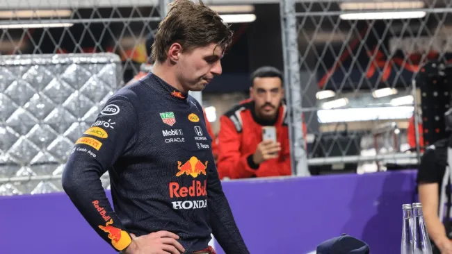 Max Verstappen reacciona durante el GP de Arabia Saudí