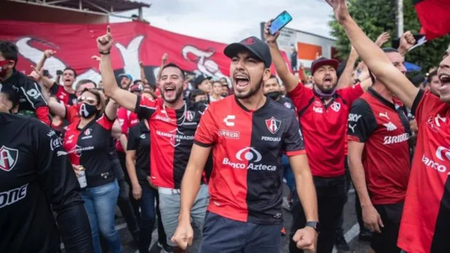 Afición de Atlas en festejo