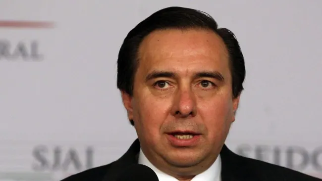 Zerón se encuentra prófugo de la justicia