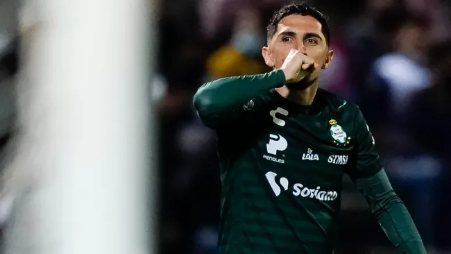 América: Diego Valdés ya visitó el Nido y conoció a sus nuevos compañeros y DT