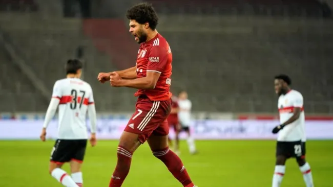 Serge Gnabry en festejo con Bayern Munich