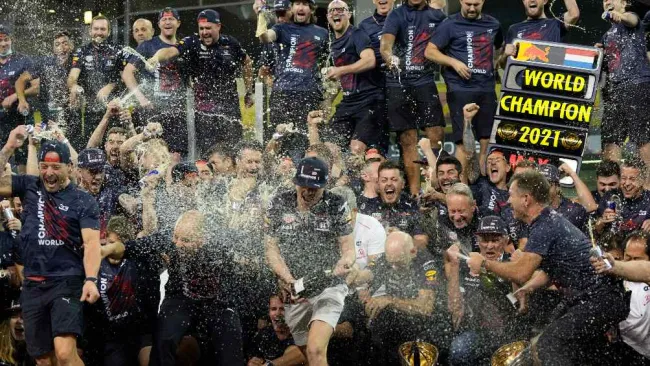 Reb Bull celebra a Max 