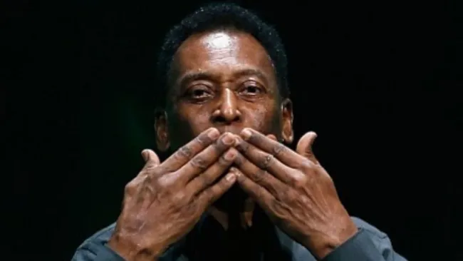 Pelé salió del hospital