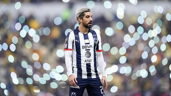 Pizarro, durante un partido con Rayados en 2019